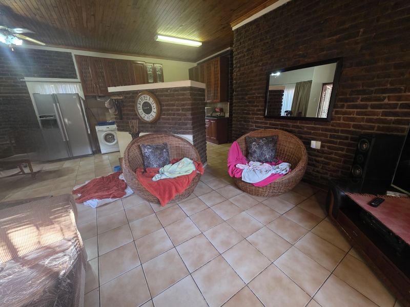 House For Sale In Rustenburg - Photo 4