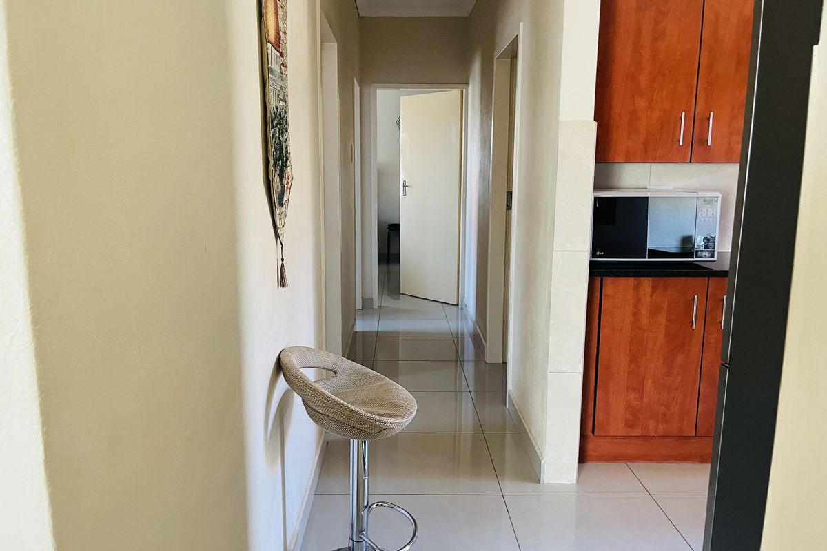 Move in ready - Photo 4