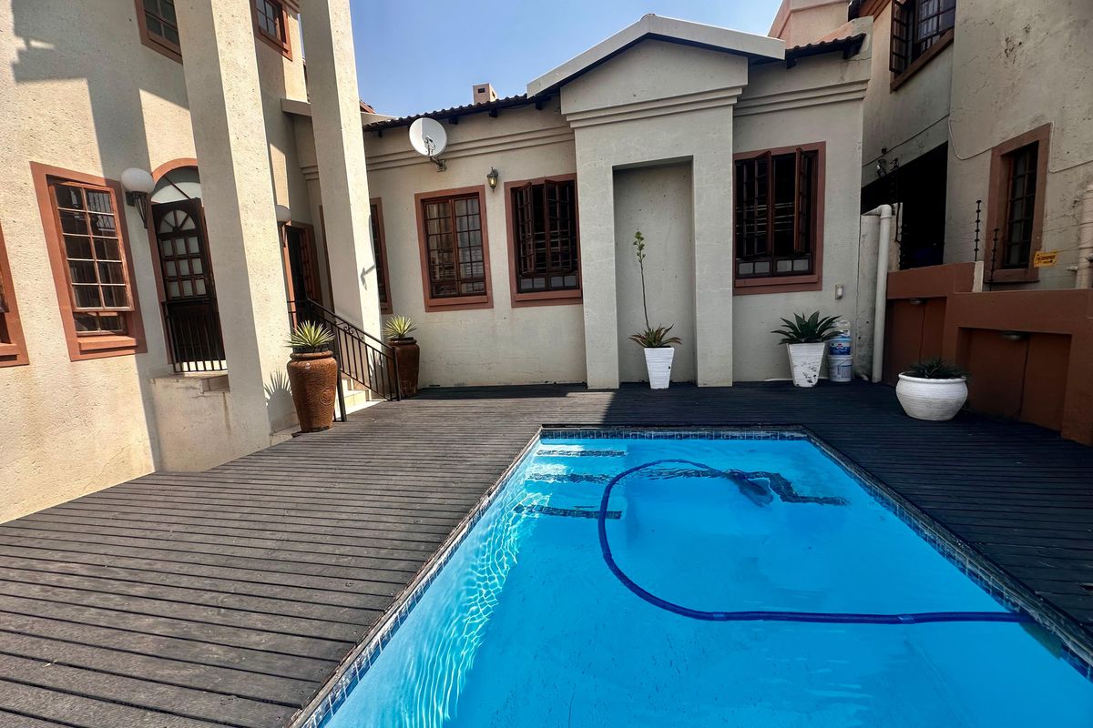 House For Sale In Rustenburg - Photo 2