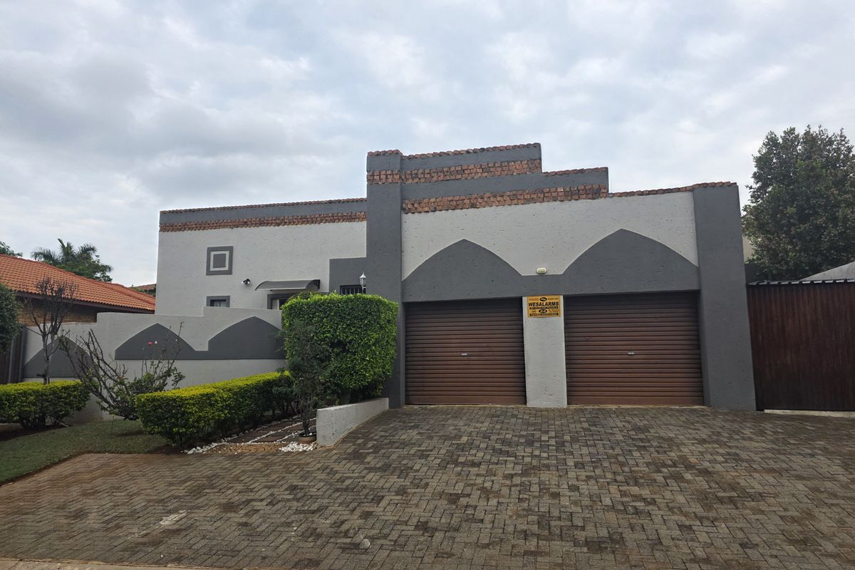 House For Sale In Rustenburg - Photo 2