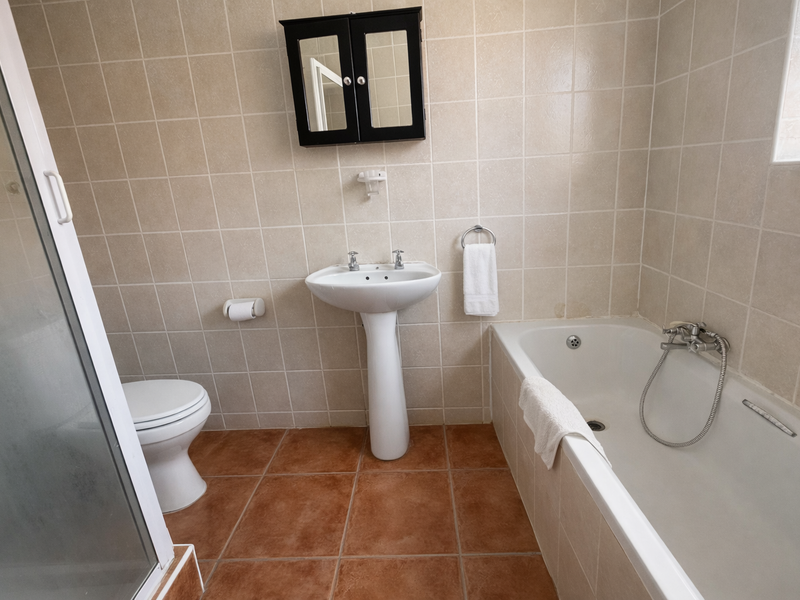 Duplex Pending Sale In Rustenburg - Photo 10