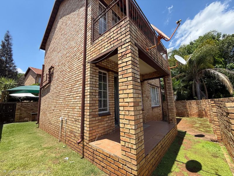 Duplex Pending Sale In Rustenburg - Photo 2