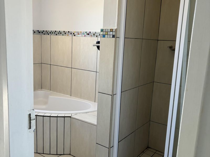 Townhouse For Sale In Rustenburg - Photo 8