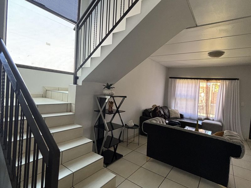 Townhouse For Sale In Rustenburg - Photo 2