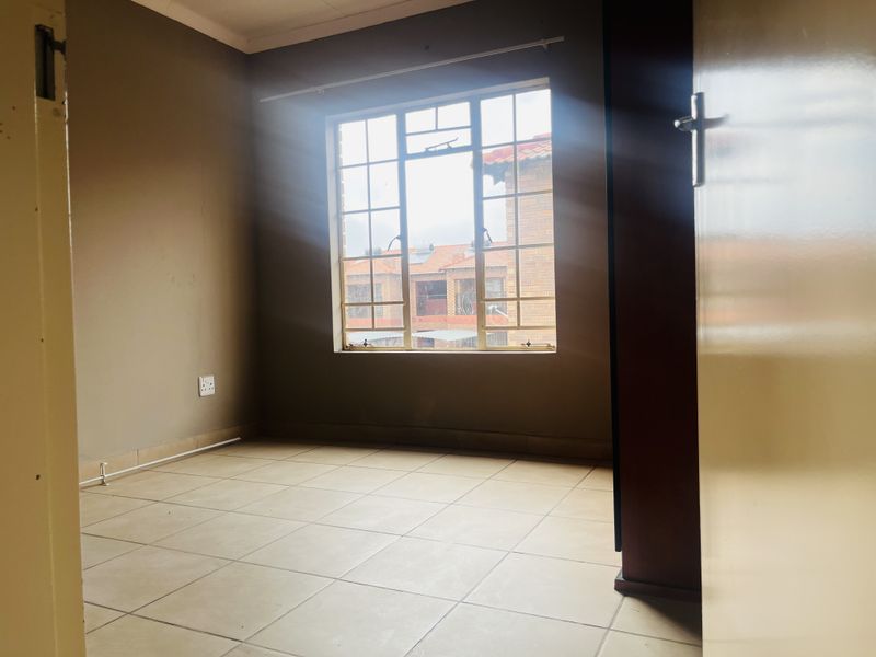 Comfort, Space & Convenience - Photo 9