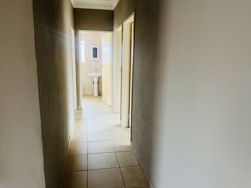 Comfort, Space & Convenience - Photo 5