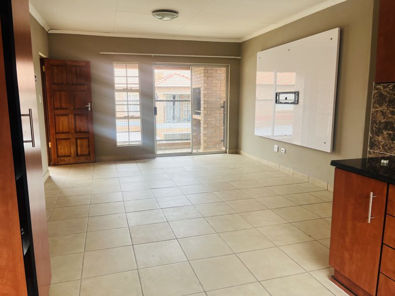 Comfort, Space & Convenience - Photo 3