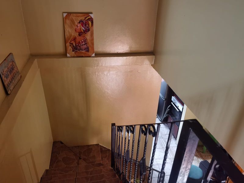 Space, Comfort & Four Bedrooms - Photo 5