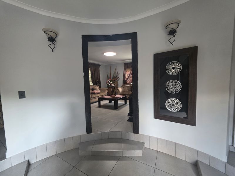 House For Sale In Rustenburg - Photo 9