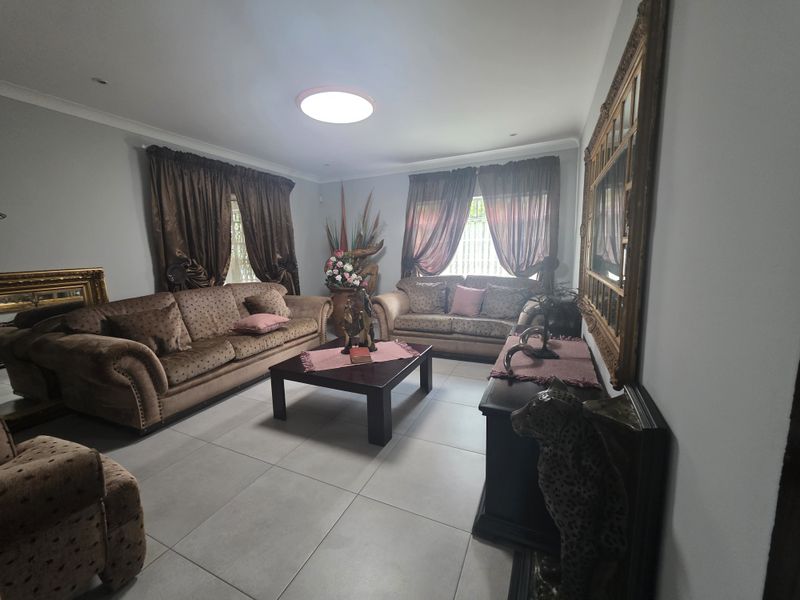 House For Sale In Rustenburg - Photo 8