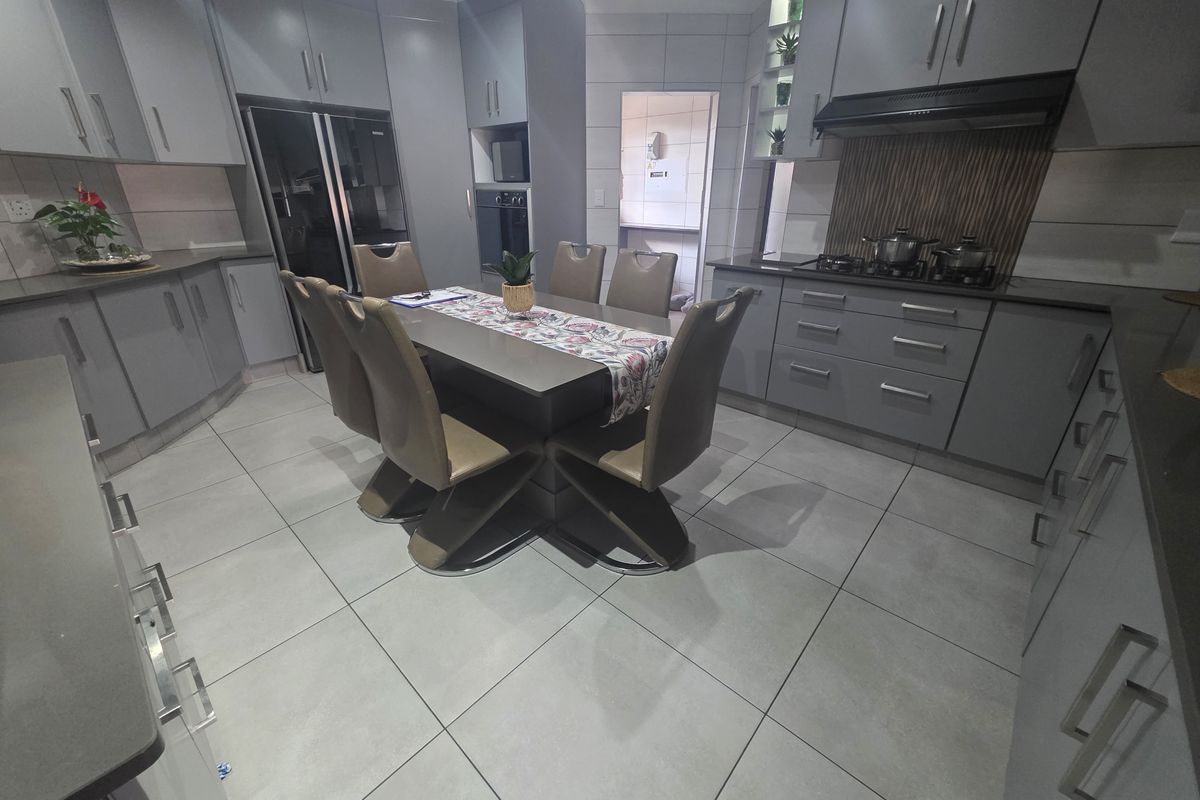 House For Sale In Rustenburg - Photo 4