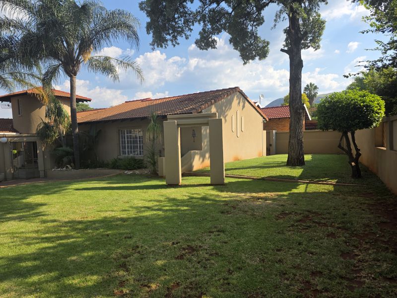 House For Sale In Rustenburg - Photo 2