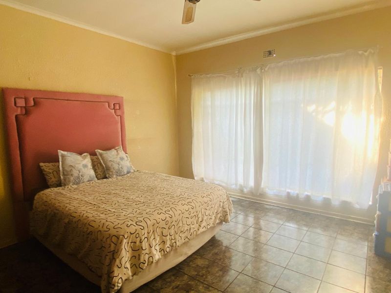 Residential or potential for investment purpose with a bit of TLC, call now!!! - Photo 10