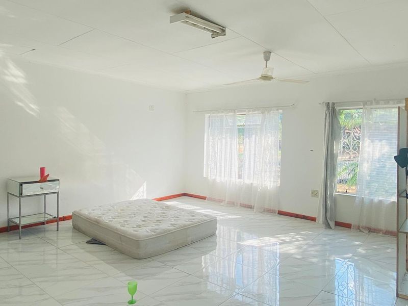 Residential or potential for investment purpose with a bit of TLC, call now!!! - Photo 9