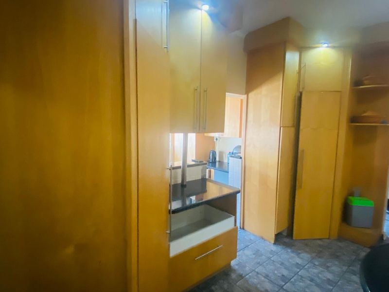 Residential or potential for investment purpose with a bit of TLC, call now!!! - Photo 3