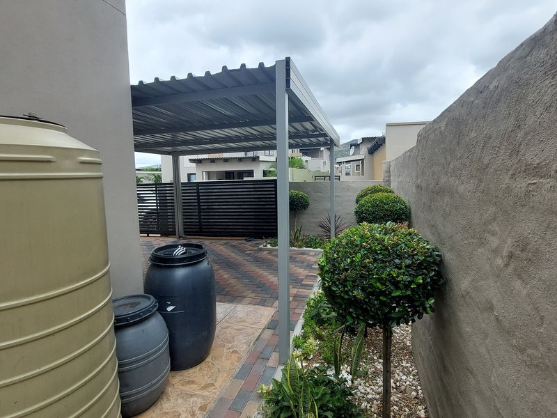 Home with a view - Photo 7