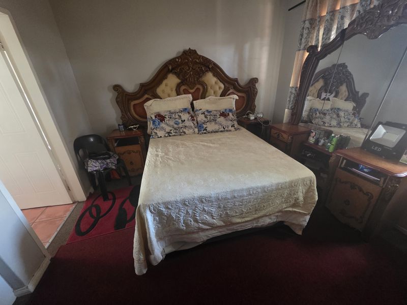 Townhouse For Sale In Rustenburg - Photo 10