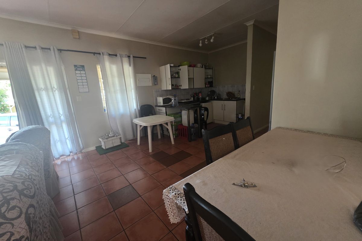 Townhouse For Sale In Rustenburg - Photo 5