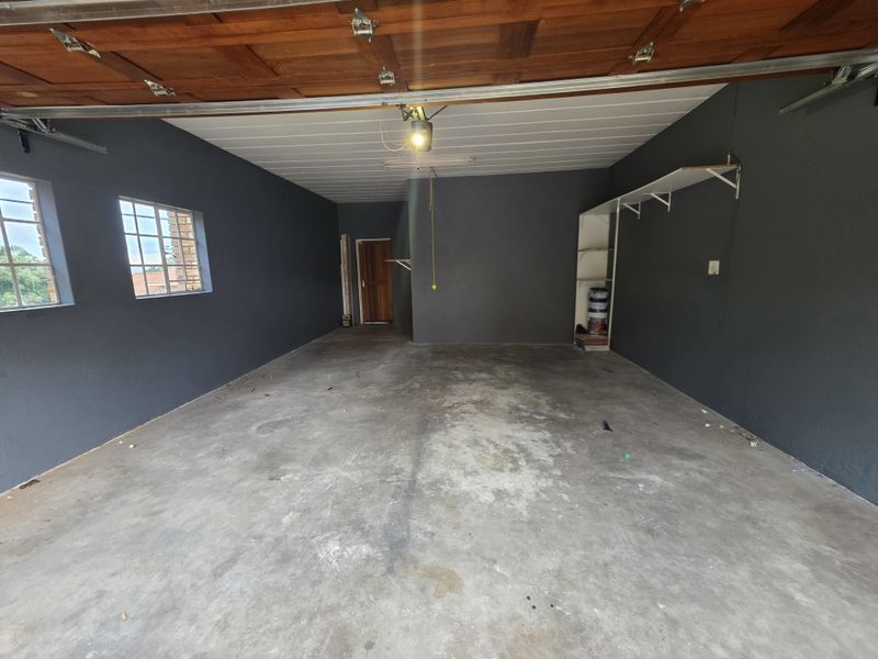 Family & Privacy in mind - Photo 8