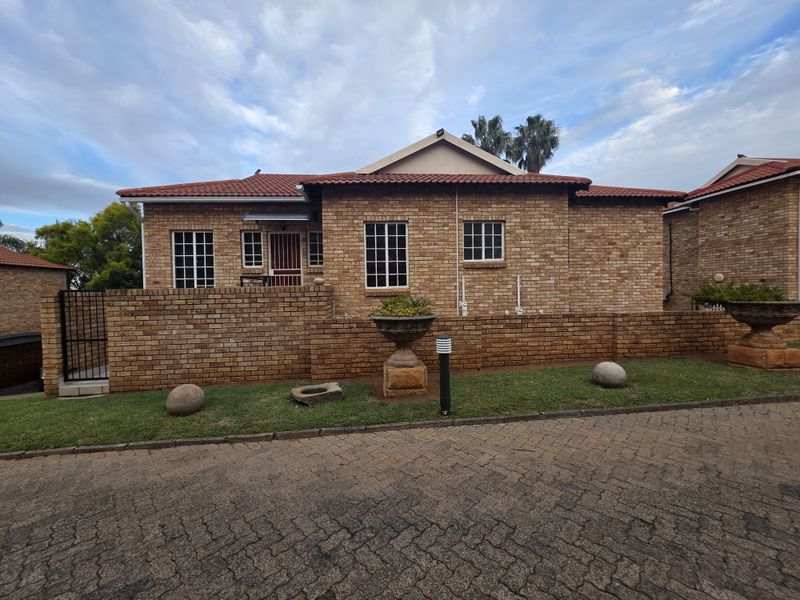 Family & Privacy in mind - Photo 3