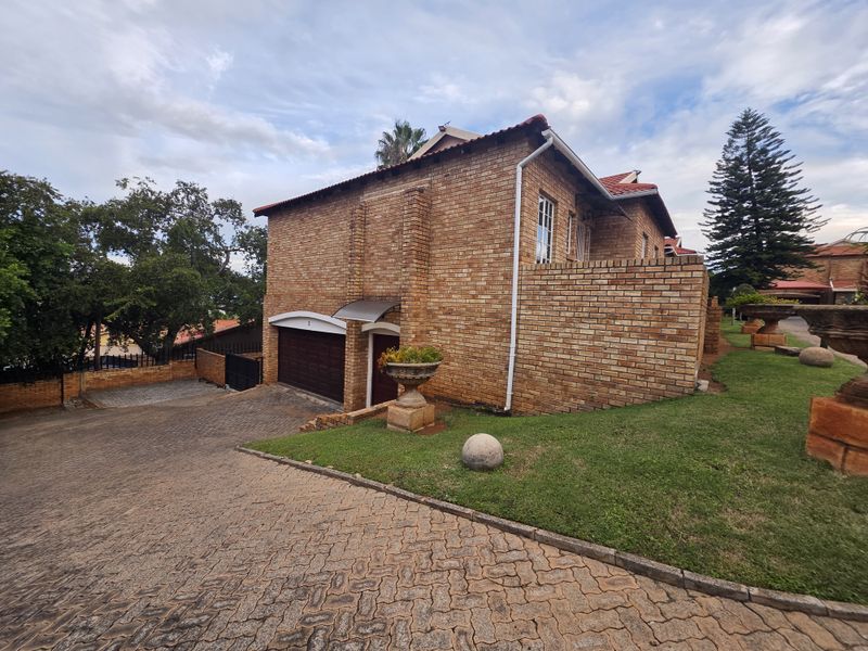 Family & Privacy in mind - Photo 4