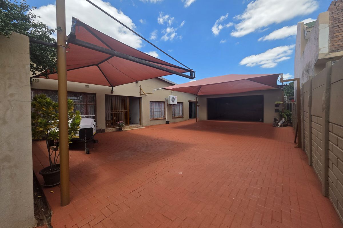 House For Sale In Rustenburg - Photo 2