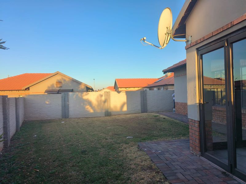 Real Value for this Spacious Family home - Photo 4