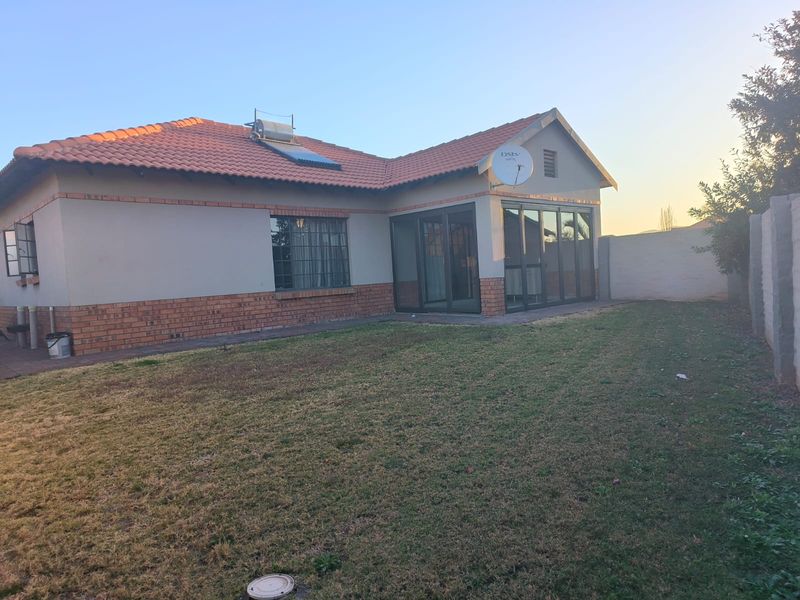 Real Value for this Spacious Family home - Photo 5