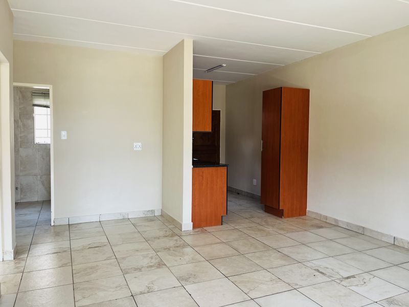 Move-In Ready - Photo 4