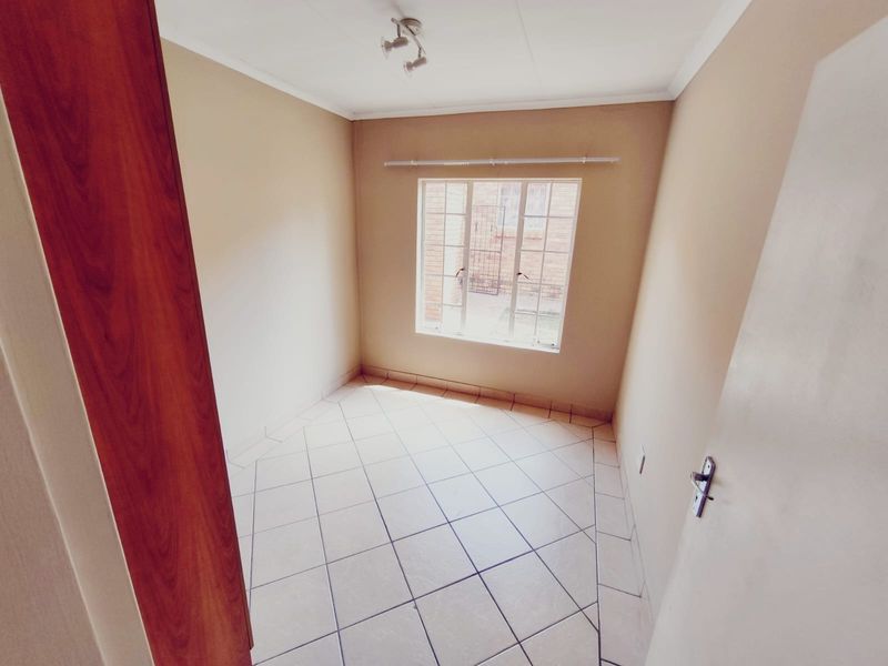 Low-Maintenance Living – Perfect for Sharing or Young Families! - Photo 9