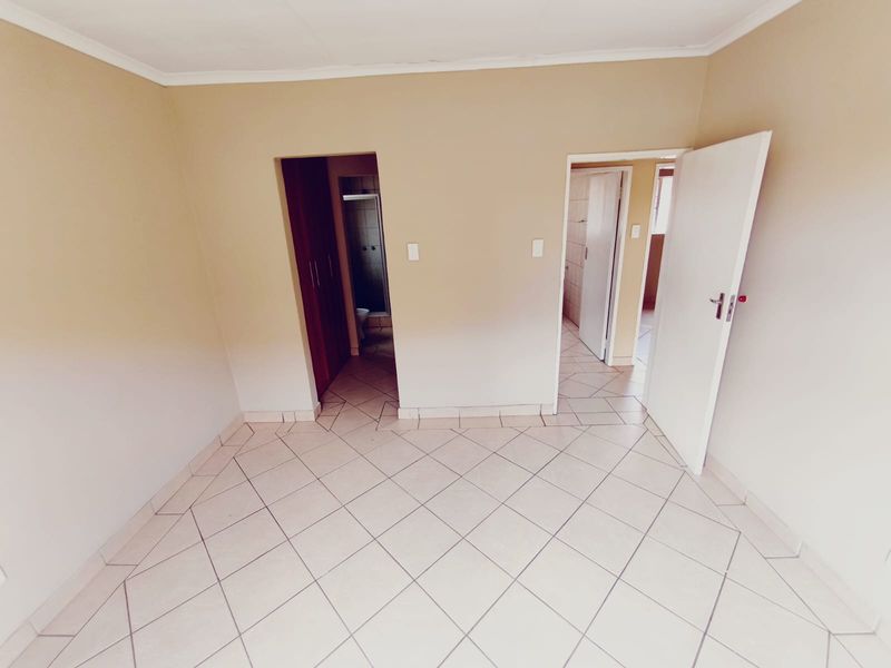 Low-Maintenance Living – Perfect for Sharing or Young Families! - Photo 6