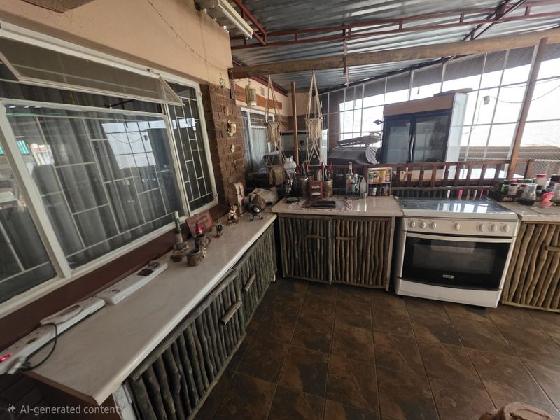 Family home in Mooinooi with lots of potential - Photo 7