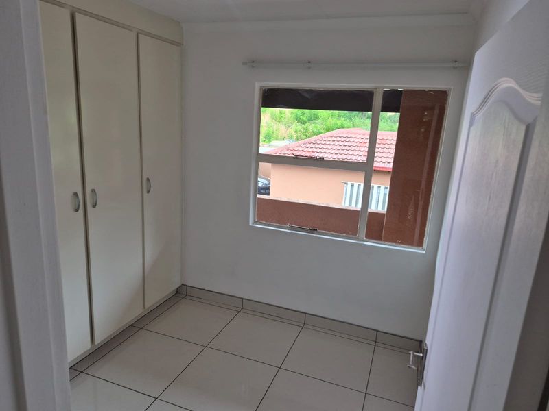 2 Bedroom Flat/Apartment for sale - Safari Gardens - Photo 7