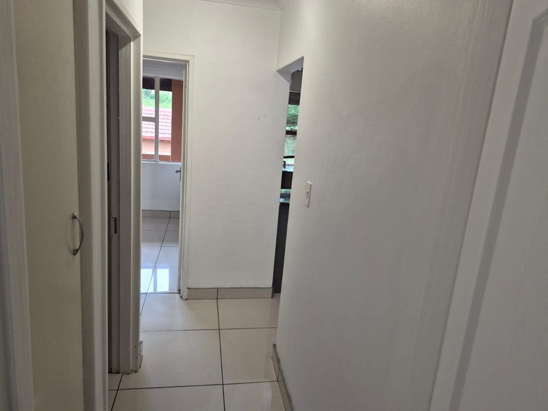 2 Bedroom Flat/Apartment for sale - Safari Gardens - Photo 4