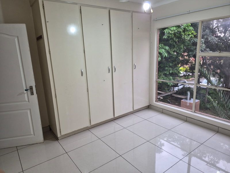 2 Bedroom Flat/Apartment for sale - Safari Gardens - Photo 6