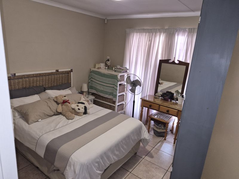 Going, Going, Gone!!! - Photo 4