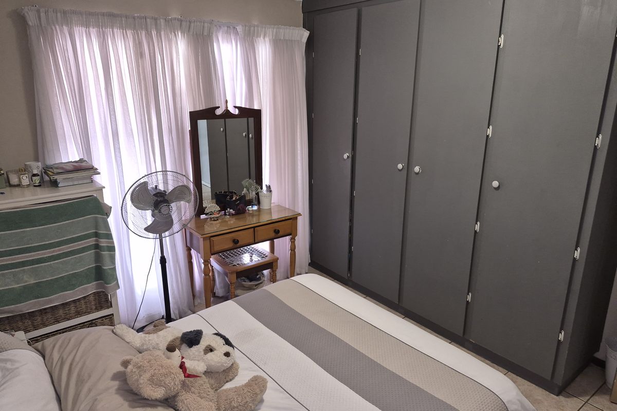 Going, Going, Gone!!! - Photo 5