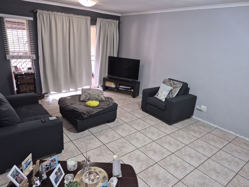 Going, Going, Gone!!! - Photo 3