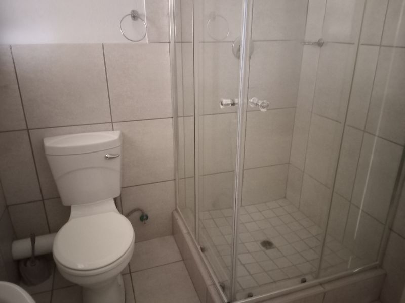 Secure Modern Home - Photo 6