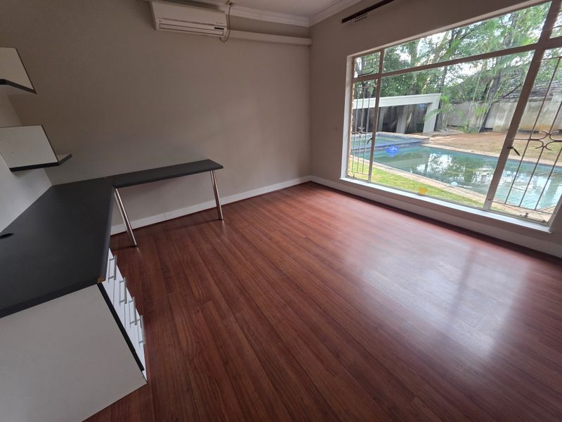 Family home in Cashan with a flatlet - Photo 9