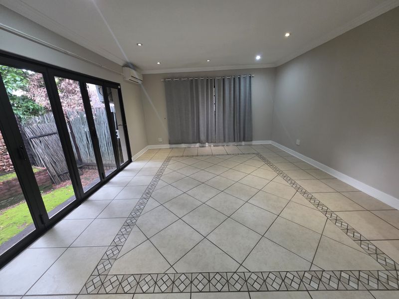 Family home in Cashan with a flatlet - Photo 3