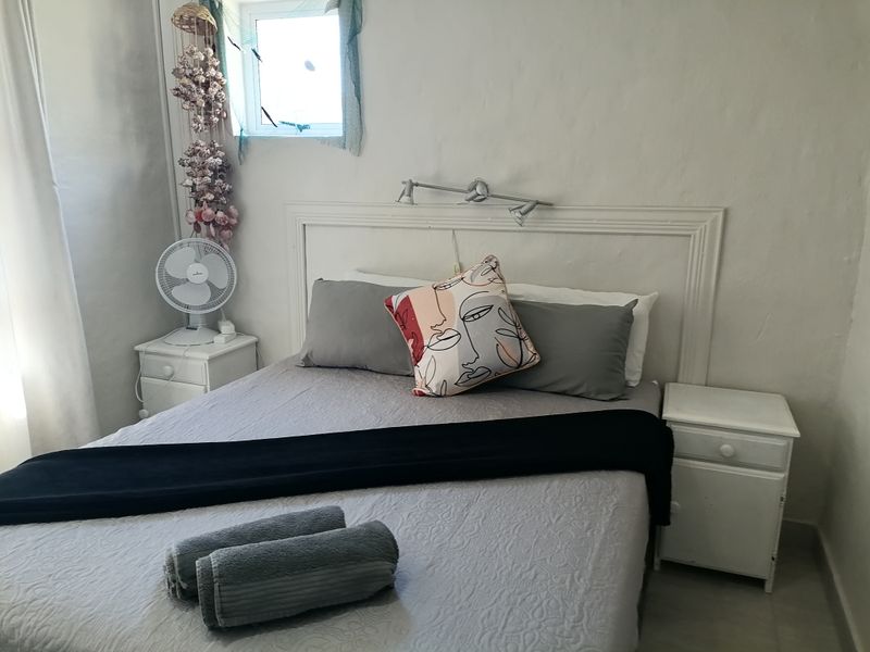 Modern 4-Bedroom Fully Furnished Home for Rent - Photo 7