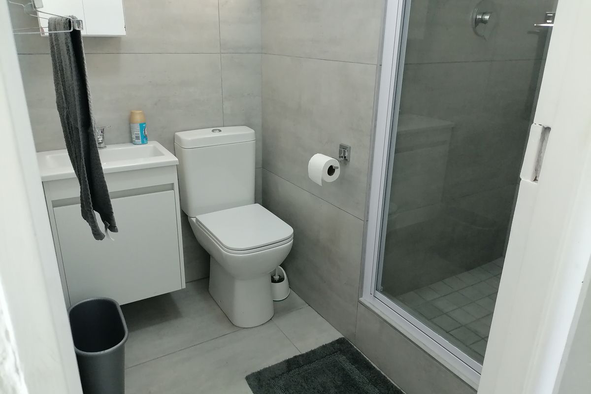 Modern 4-Bedroom Fully Furnished Home for Rent - Photo 5