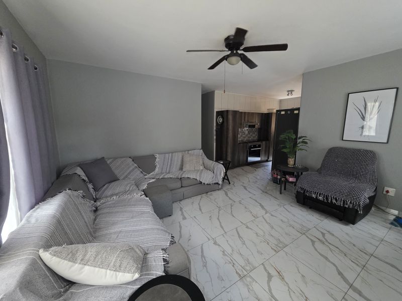 Townhouse For Sale In Rustenburg - Photo 6