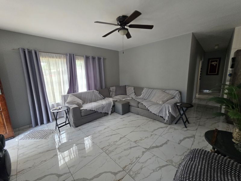 Townhouse For Sale In Rustenburg - Photo 5