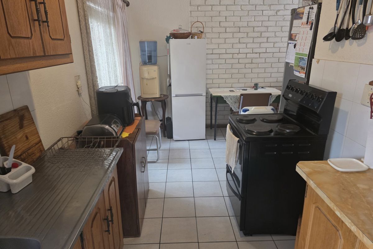 Townhouse For Sale In Rustenburg - Photo 5