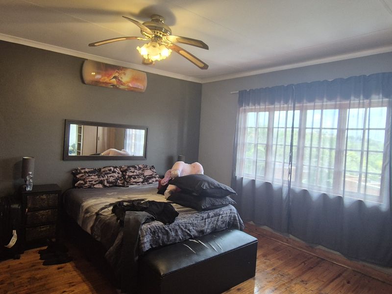 4 Bedroom Home with Splash Pool & Double Garage - Photo 9