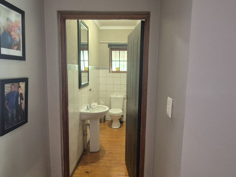 4 Bedroom Home with Splash Pool & Double Garage - Photo 7