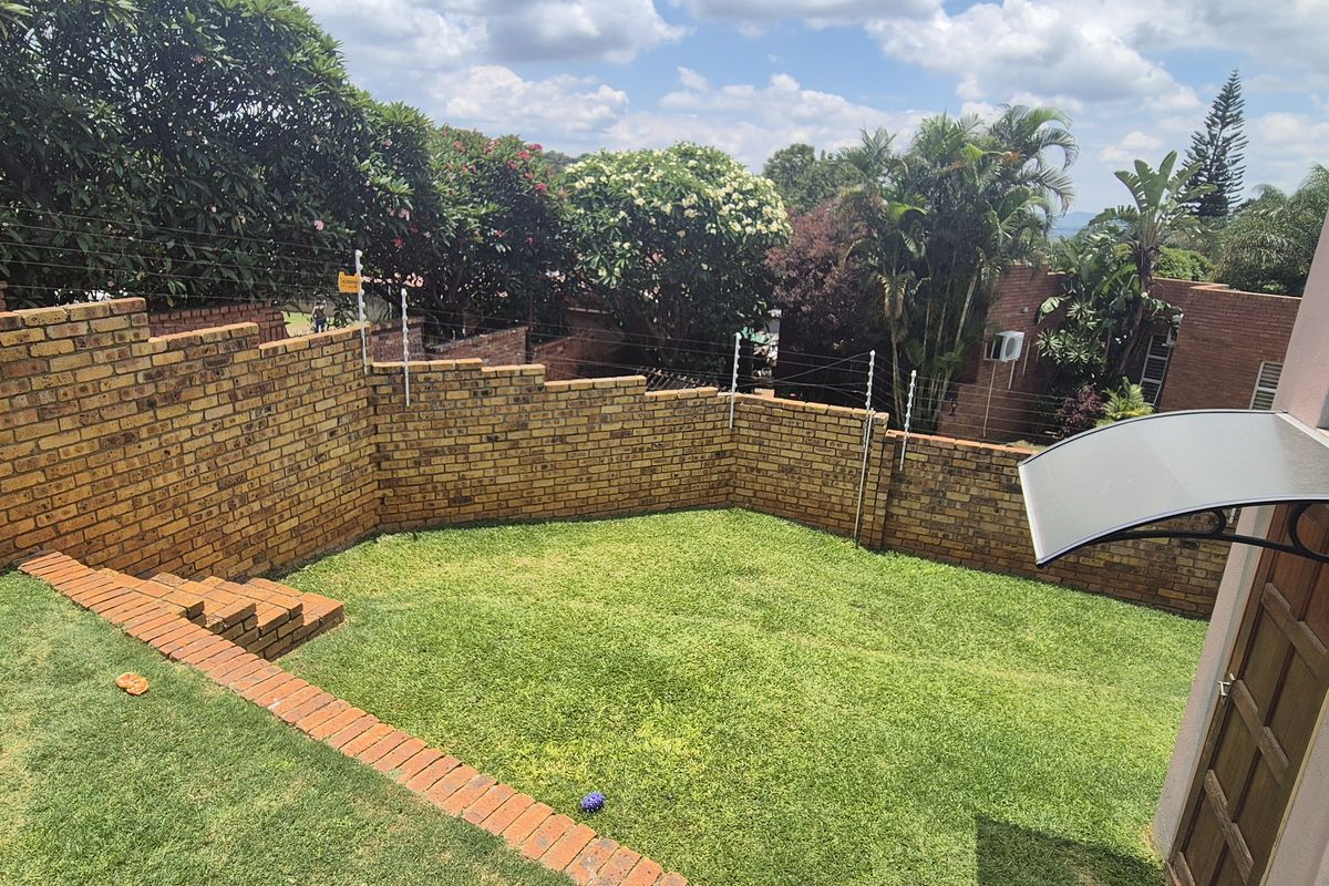 4 Bedroom Home with Splash Pool & Double Garage - Photo 3