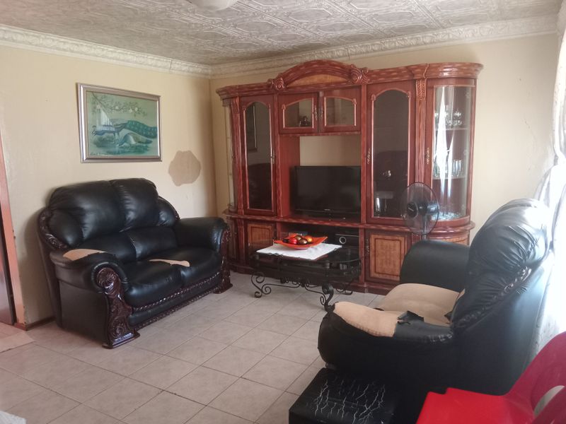 Two-bedroom house to Rent in Mogwase - Photo 6